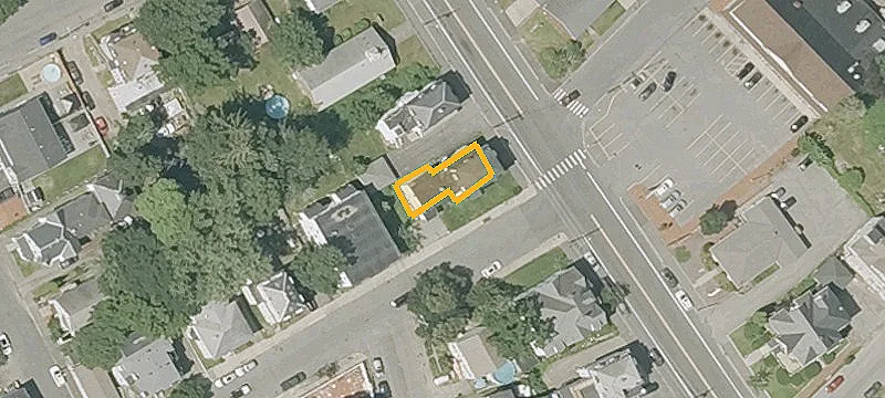 392 Main St