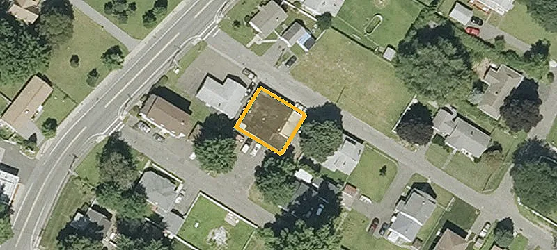 11 Lawndale St