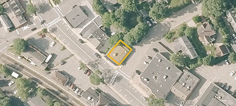 73 Thoreau St