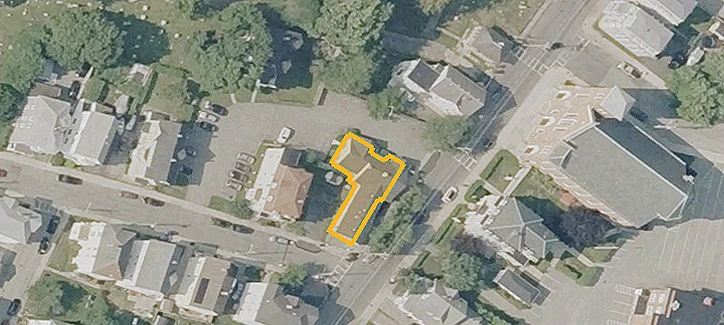 1320 Main St