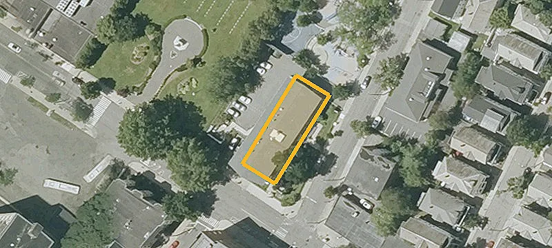 1323 Broadway