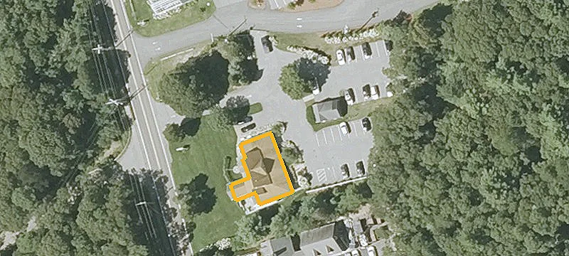 1322 Main St