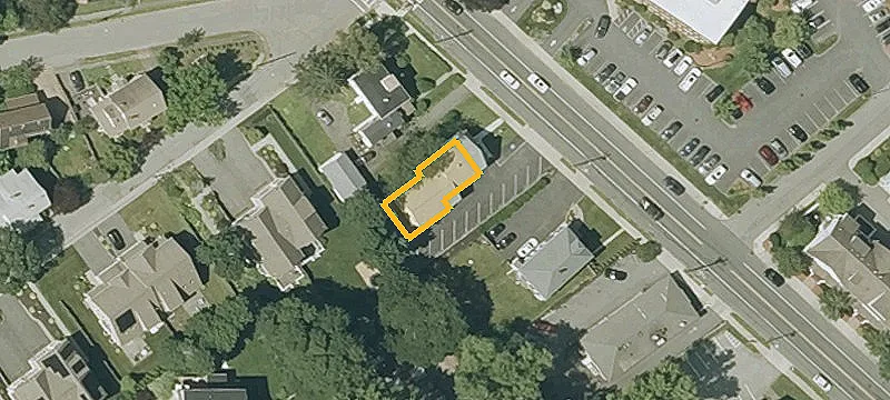 934 Main St