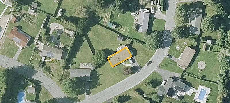 18 Utica Ln