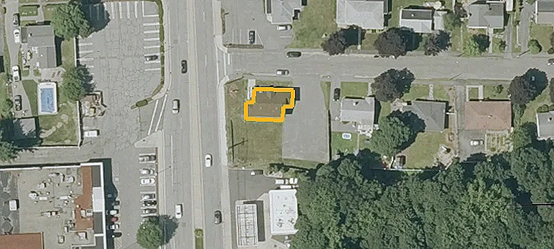 74 Main St