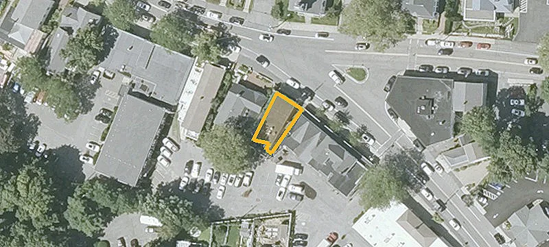 825 Main St