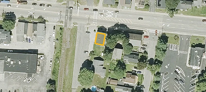 9 Sutton Ave
