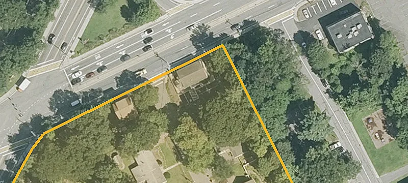 211 Cochituate Rd