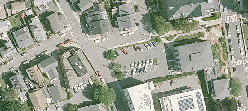 7 School St