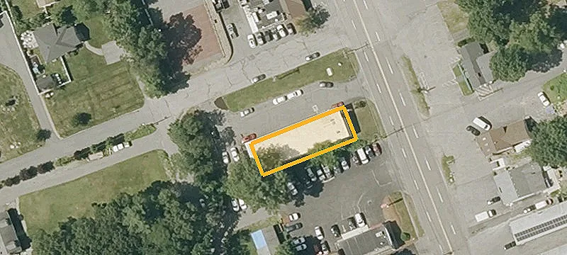 220 Main St