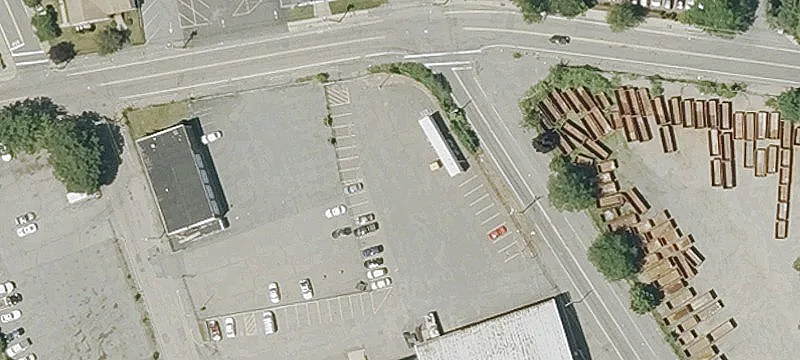 83 Perkins Ave