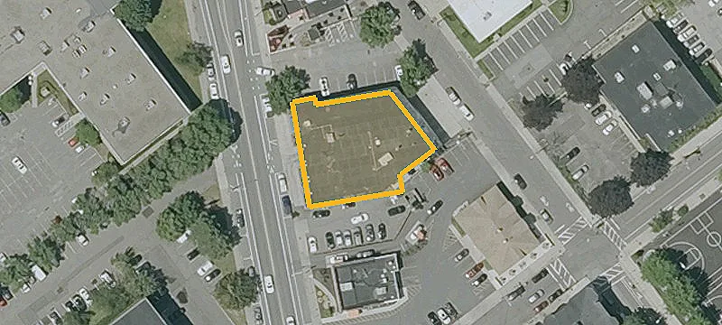 99 Everett Ave