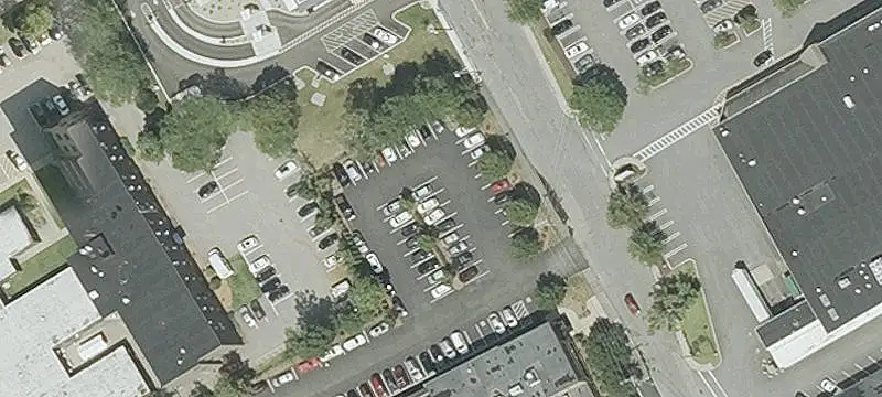 9 Perry Ave
