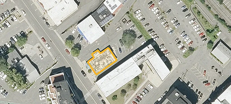 43 King St