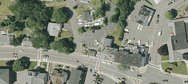 27 Essex St