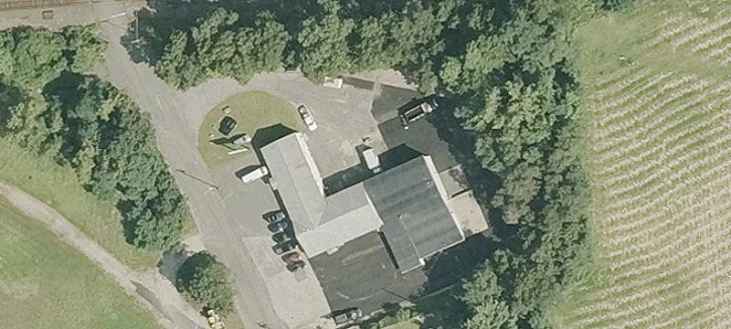 15-19 Railroad Ave