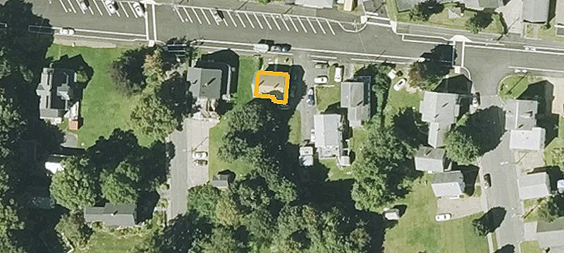 13 Central St