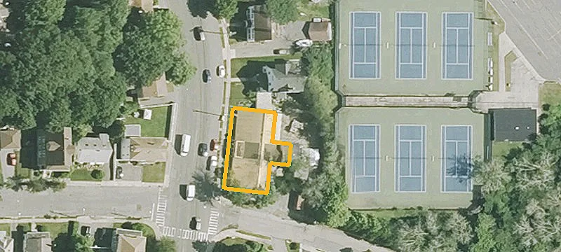 145 Loring Ave