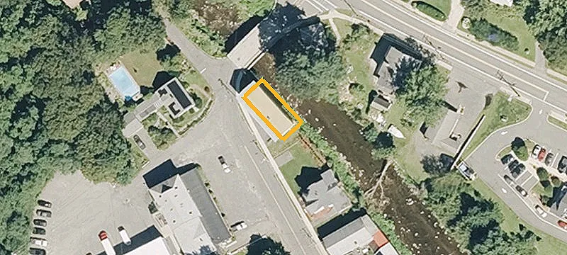 1 Main St