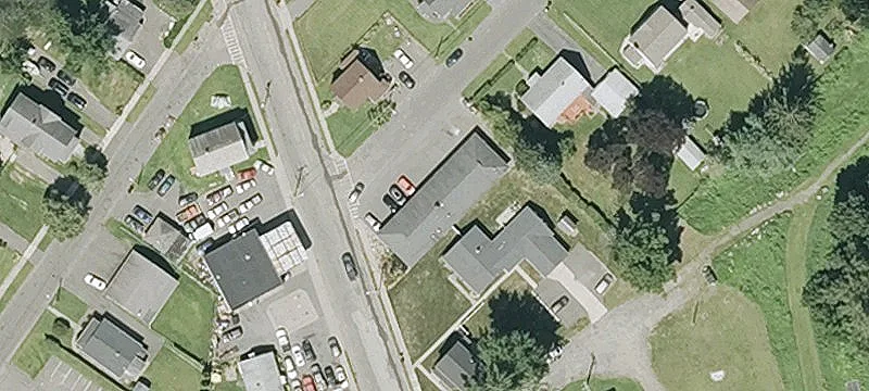 166 Mdw St