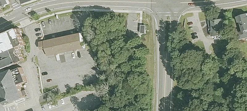 15 Main St