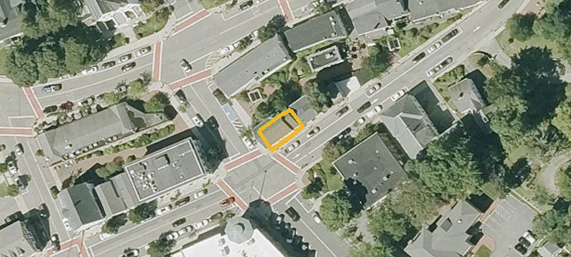 8 Main St