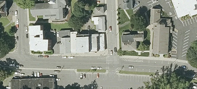 28 Main St