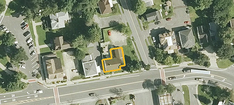 28 Park St