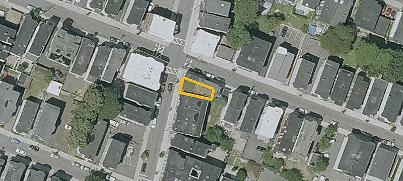 29 Maverick St