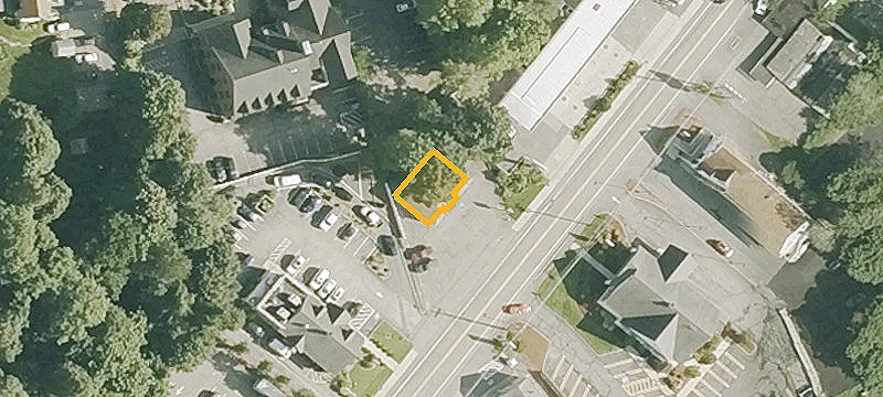 26 Maple Ave