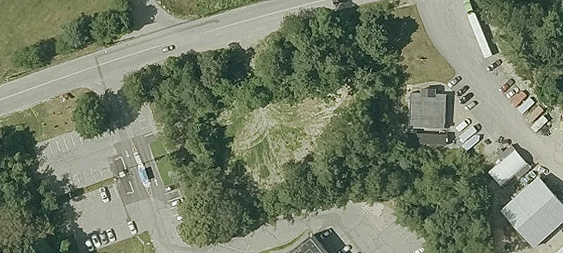 60 Lowell Jct Rd