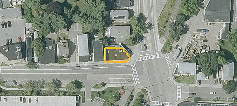 1 Nichols Ave