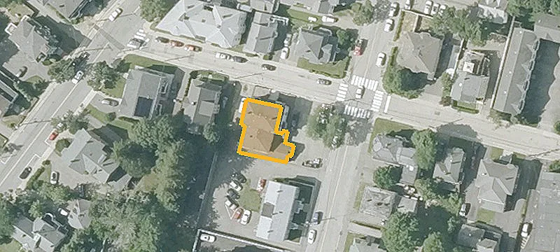 11-13 Walnut St
