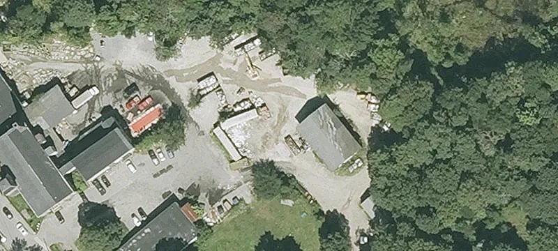 69 Broadway St