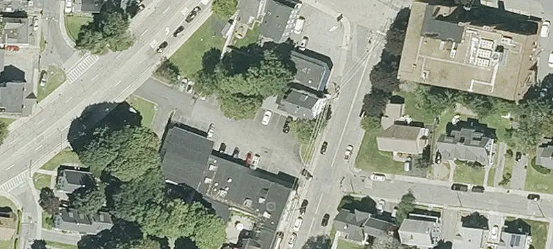 15 Maple St