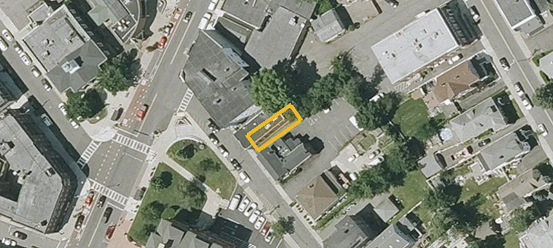 10 Pleasant St