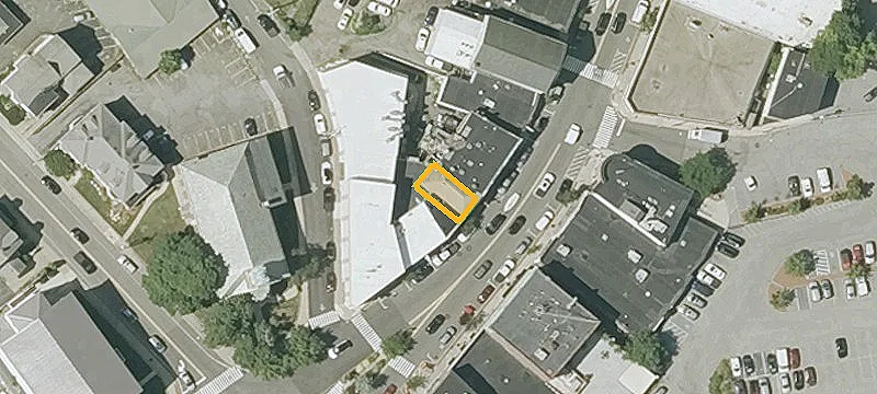406 Main St