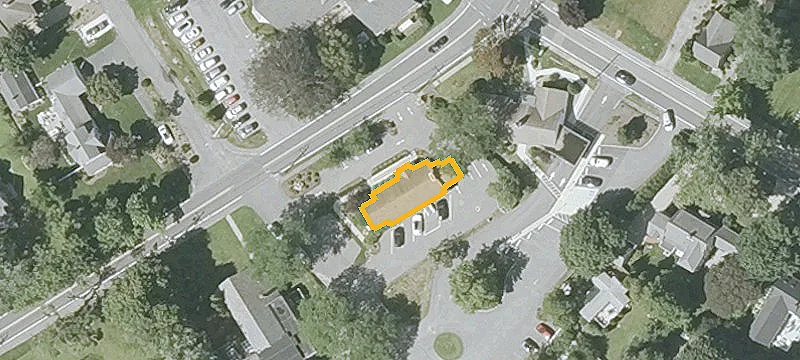 57 Bay Rd