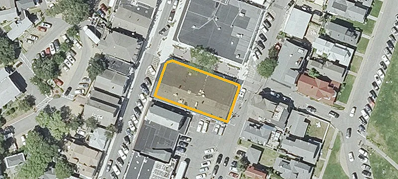 24 Circuit Ave