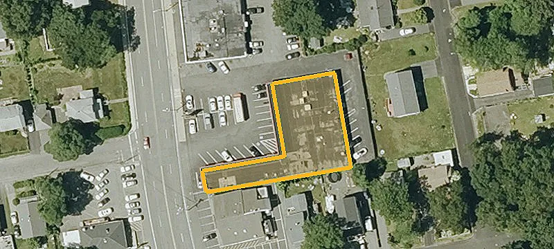 1157 Main St