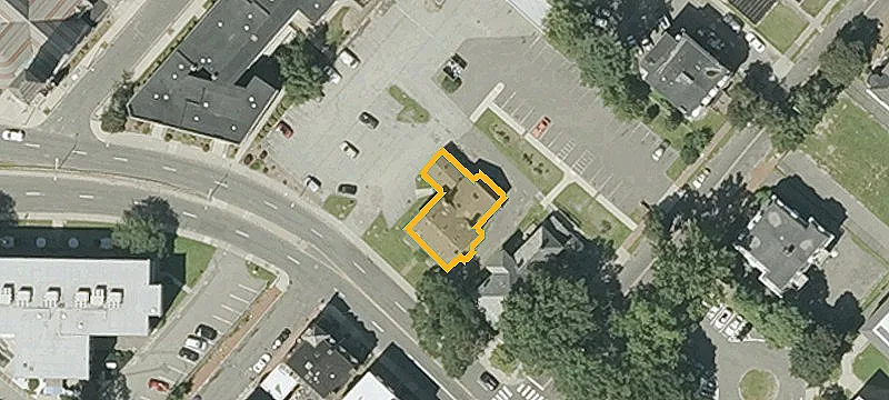 77 Maple St