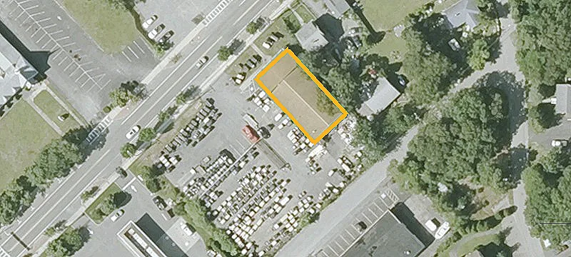 174 Main St