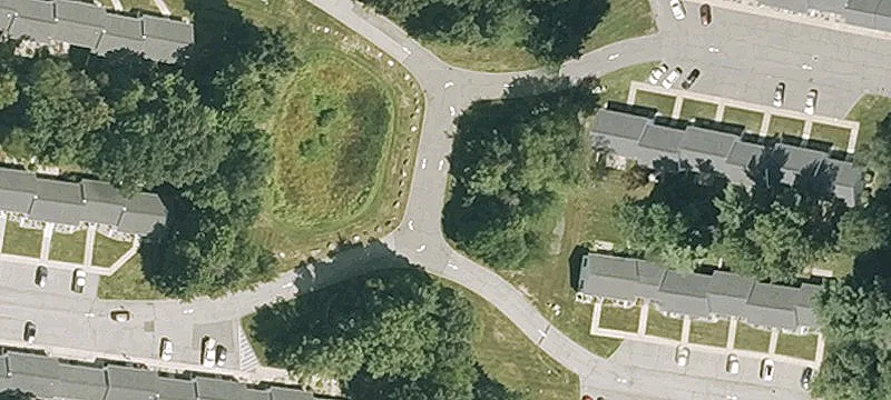 81 Rosewood Ln