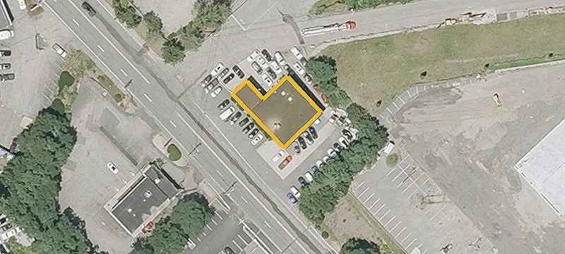 495 Quincy Ave