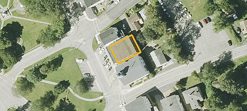 8-12 Exchange St