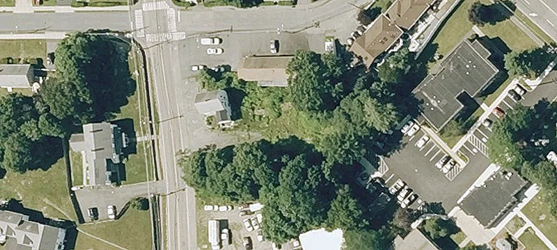 212 Pleasant St
