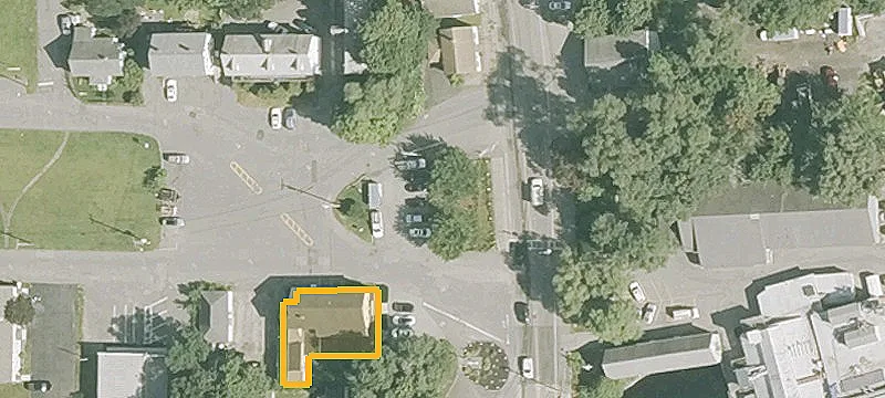 27 Main St