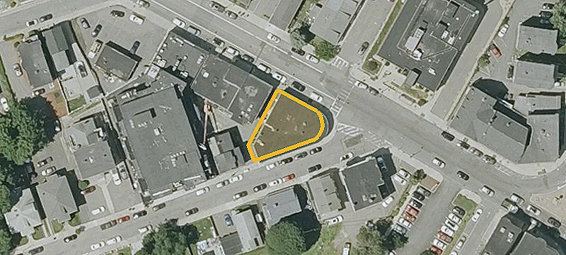 389 Neponset Ave