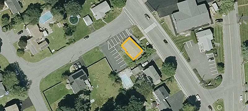 747 Main St