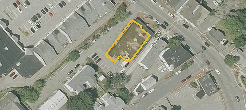 129 Main St